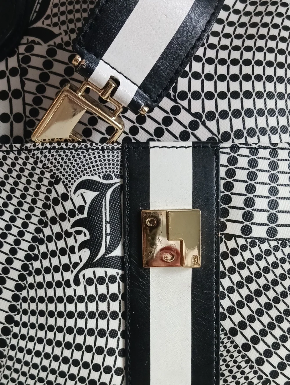 LAMB BLK WH LARGE SATCHEL SAMBURO BAG